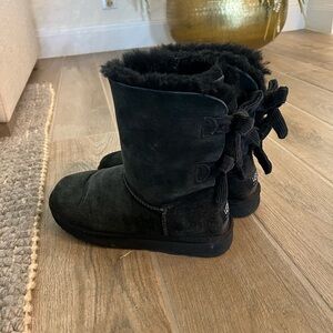 UGG Bailey Bow black  Suede Fur Boots